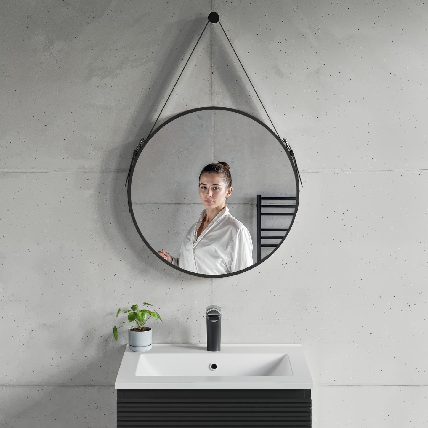 Sia 24″ Round Hanging Belt Wall Mirror